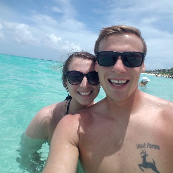 Meet your Posher, Taylor - Picture 6 of 7